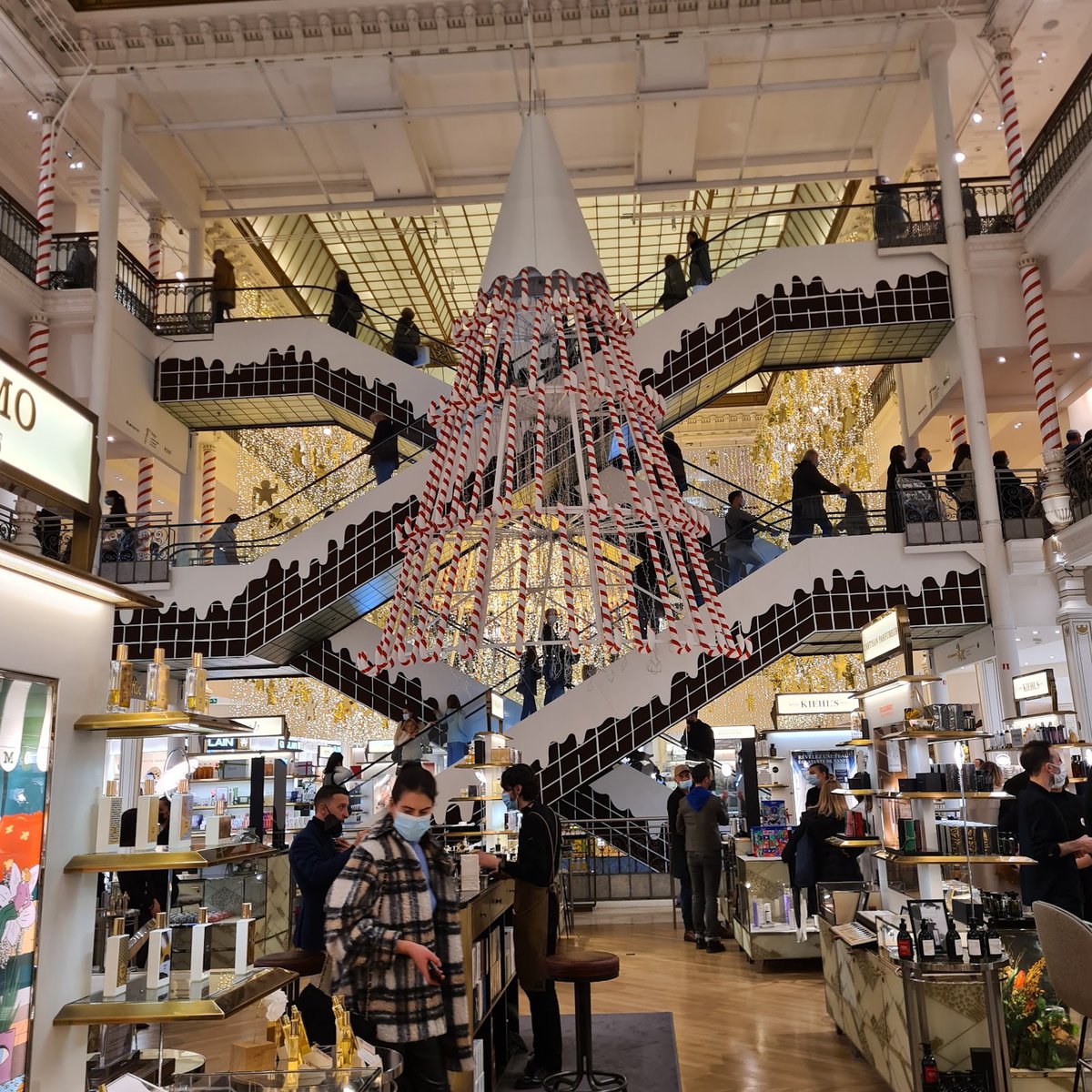 Le Bon Marché - باريس: Working hours, Activities, Visitor reviews