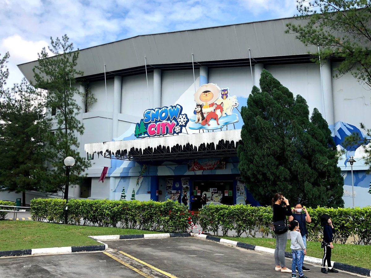 Snow City Singapore - Singapore: Working hours, Activities, Visitor reviews